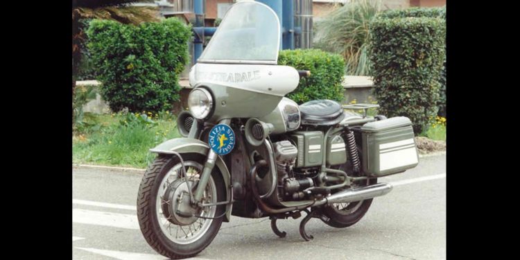 Moto Guzzi V7 Polizia Stradale